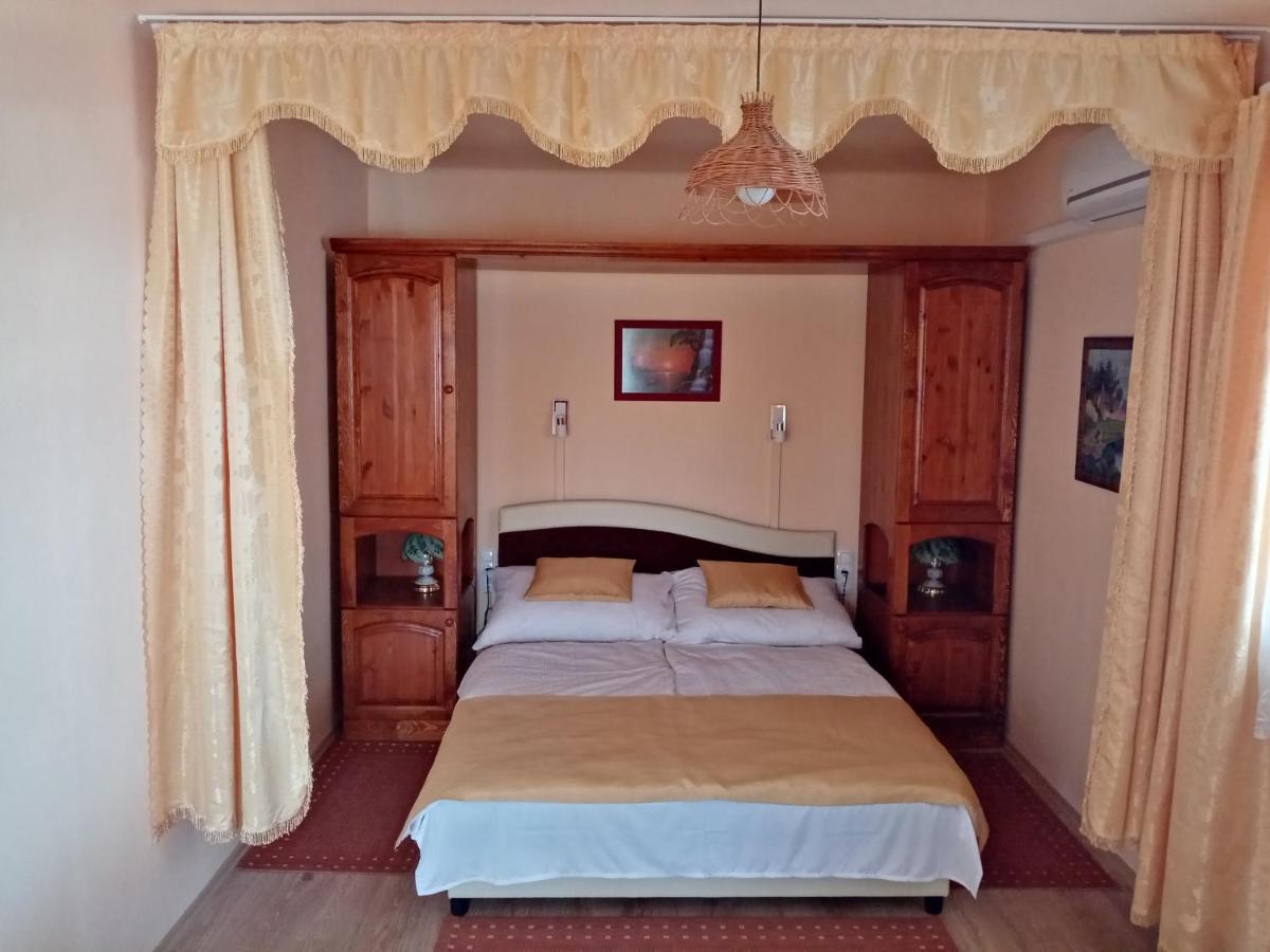 Jazmin-Szieszta Apartmanhaz Balatonfuered 外观 照片